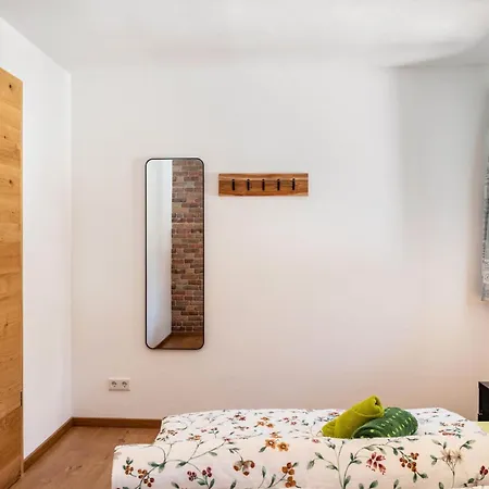 Beim Schweizer Апартаменти